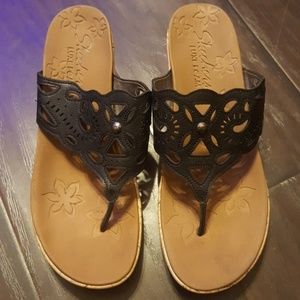 Sketchers black wedge